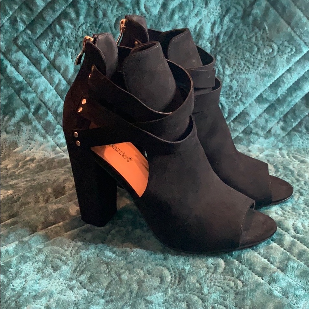 Black peep toe bootie